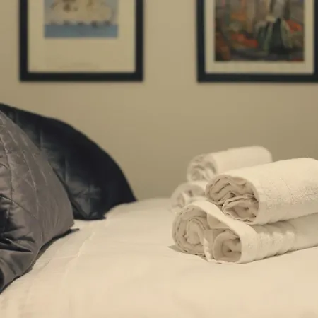 Fivef Downtown Lägenhet